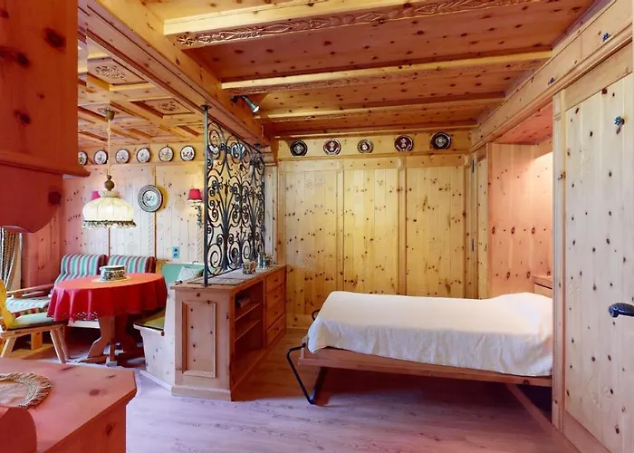 Apartmán Abitaziun Skyline 201 *